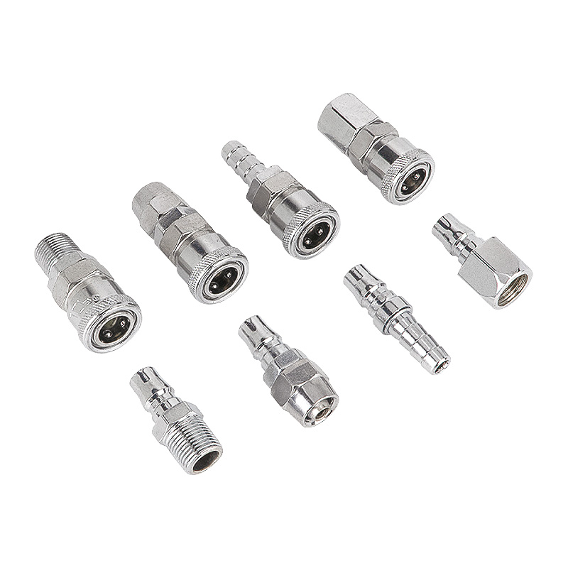 Självlåsande snabbkoppling av C-typ